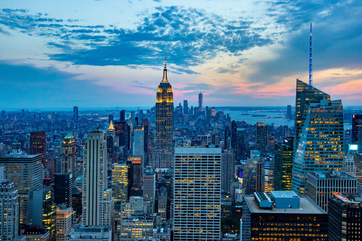 How to Stay on Budget in NYC | Outpost Club blog